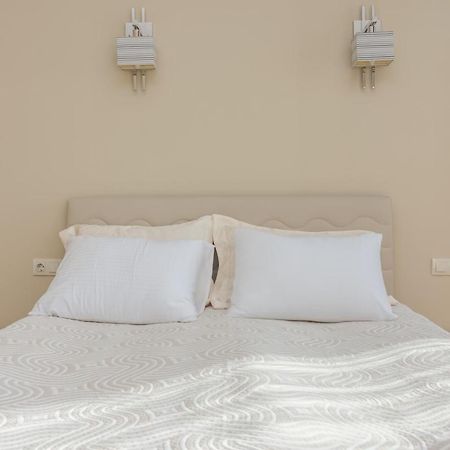 Hotel Alexandria Szaguramo Kültér fotó