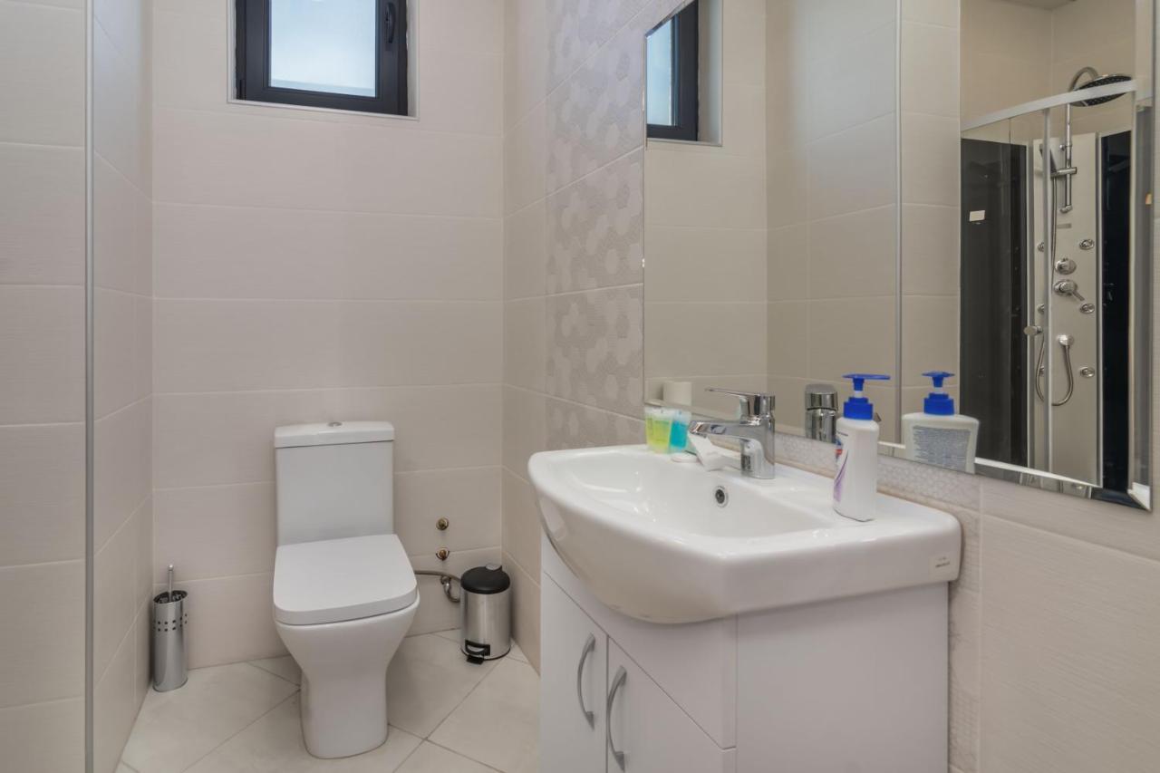 Hotel Alexandria Szaguramo Kültér fotó