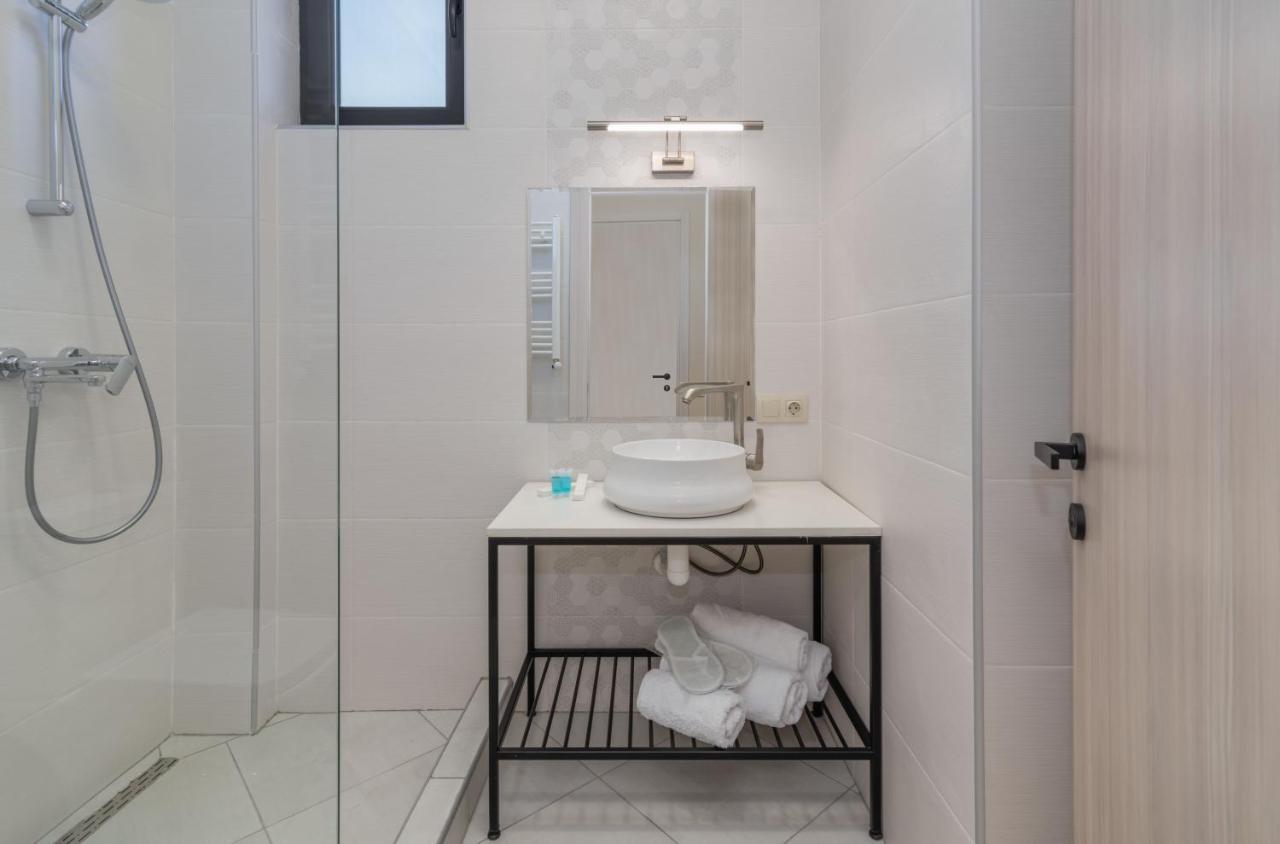Hotel Alexandria Szaguramo Kültér fotó