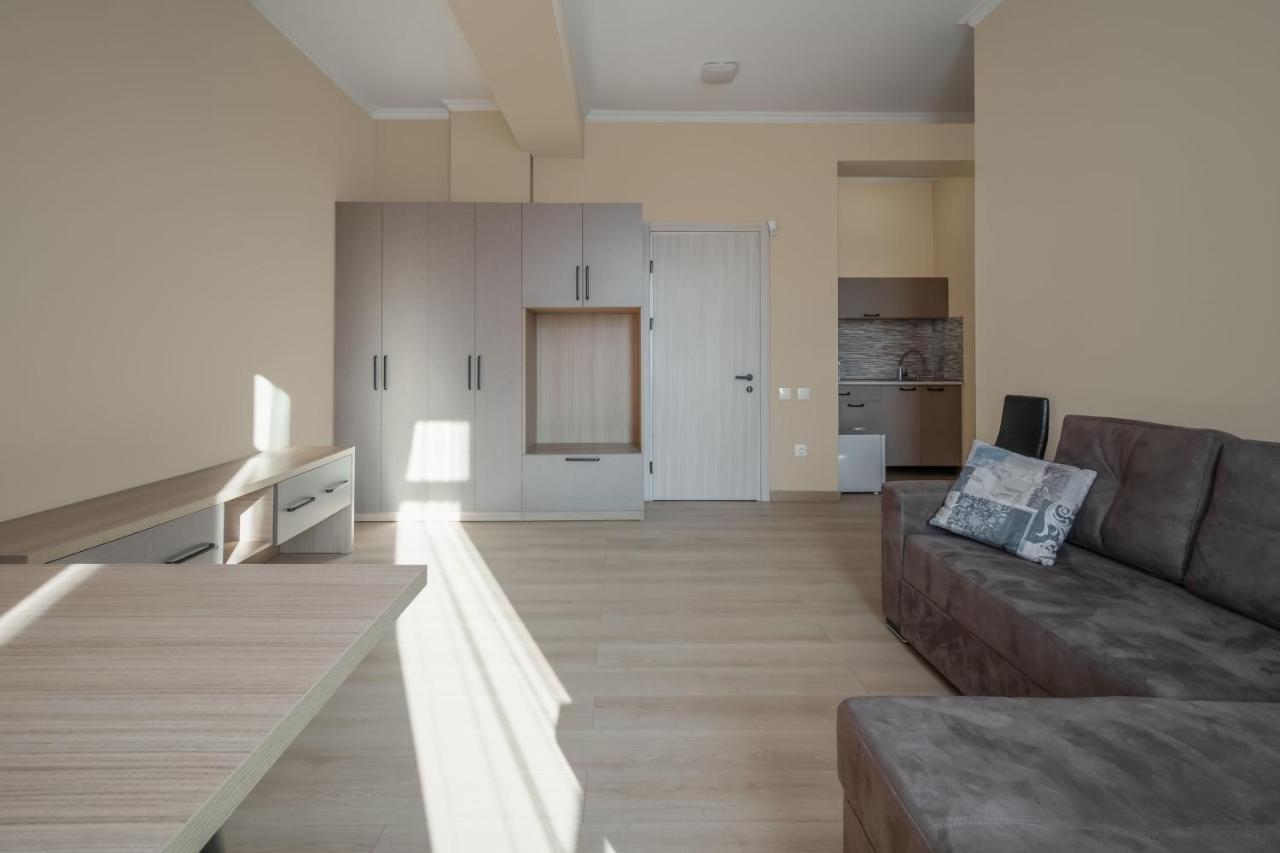 Hotel Alexandria Szaguramo Kültér fotó