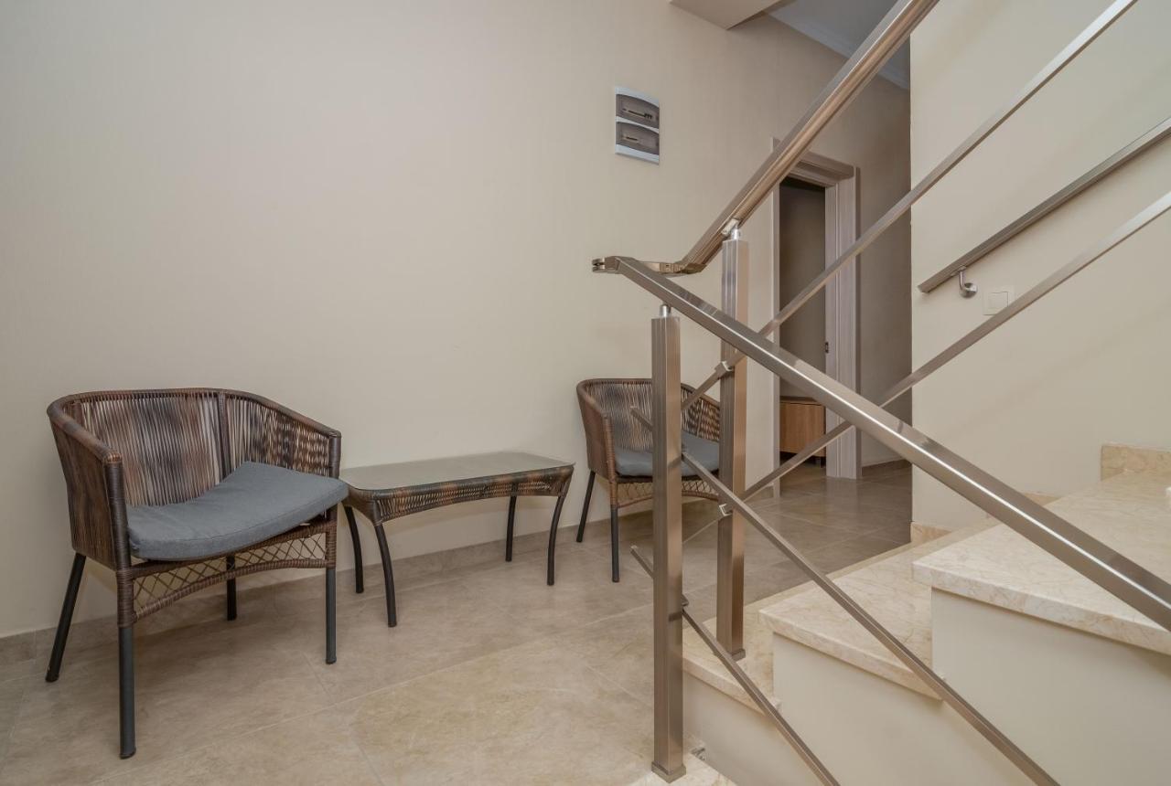 Hotel Alexandria Szaguramo Kültér fotó