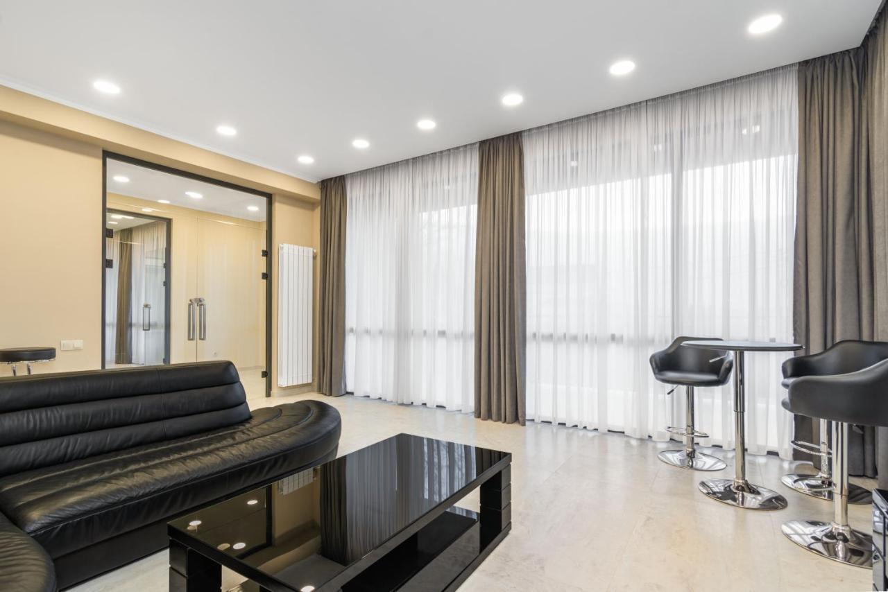 Hotel Alexandria Szaguramo Kültér fotó